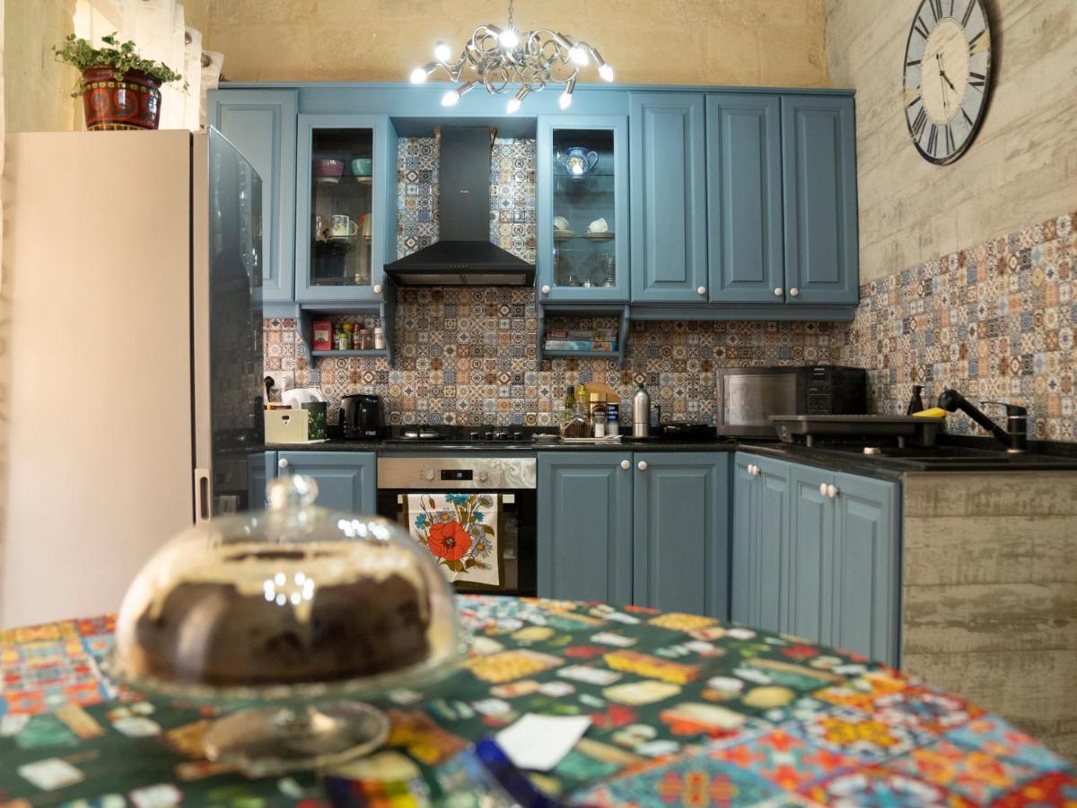 The Knight - Heritage & Art Home At Birgu Square Bagian luar foto