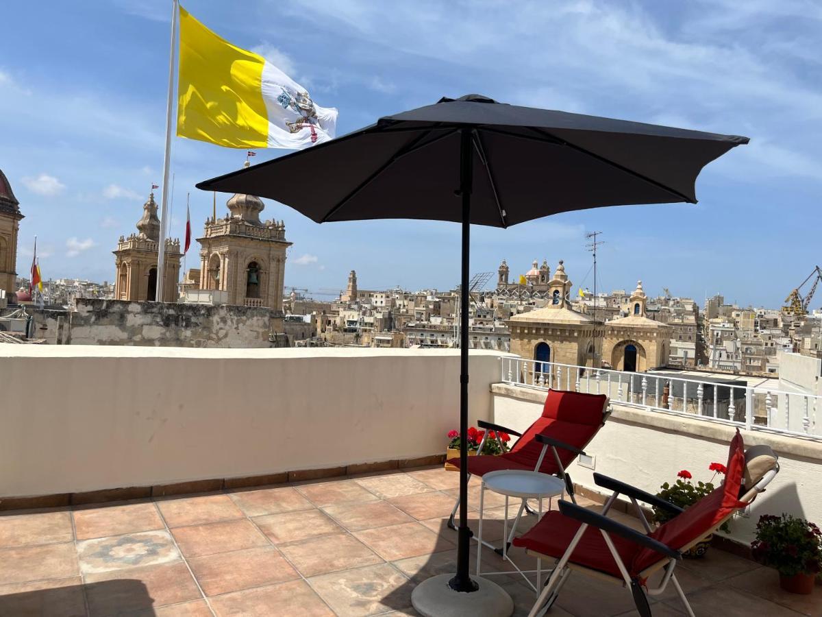 The Knight - Heritage & Art Home At Birgu Square Bagian luar foto