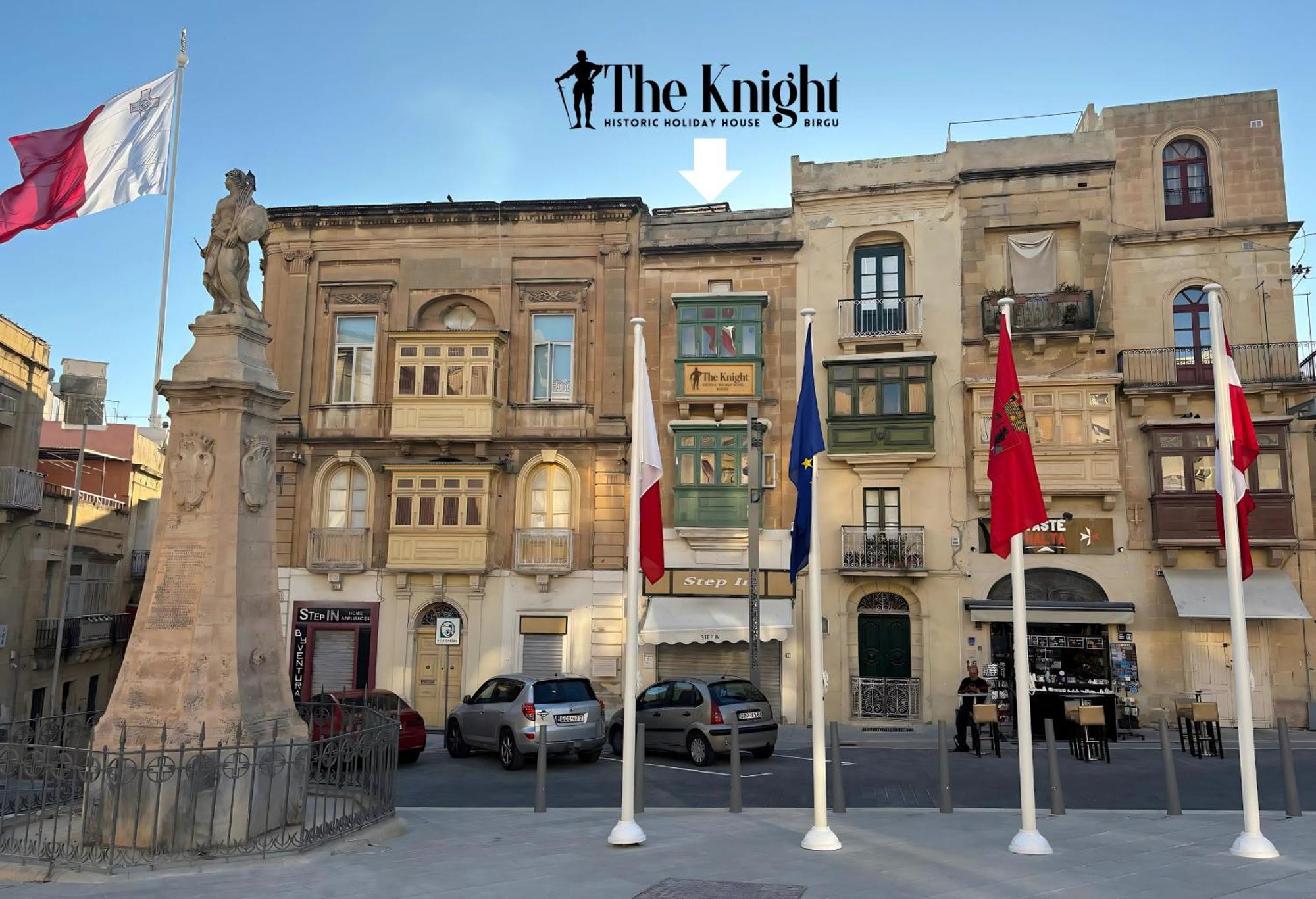 The Knight - Heritage & Art Home At Birgu Square Bagian luar foto